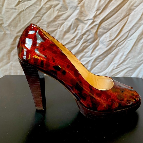 Gianni Bini Cheetah Print Heels - Picture 4 of 6
